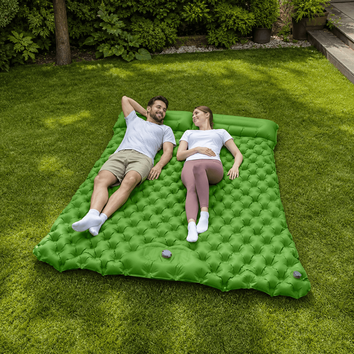 Matelas gonflable 2 places large confort pour camping et voyage