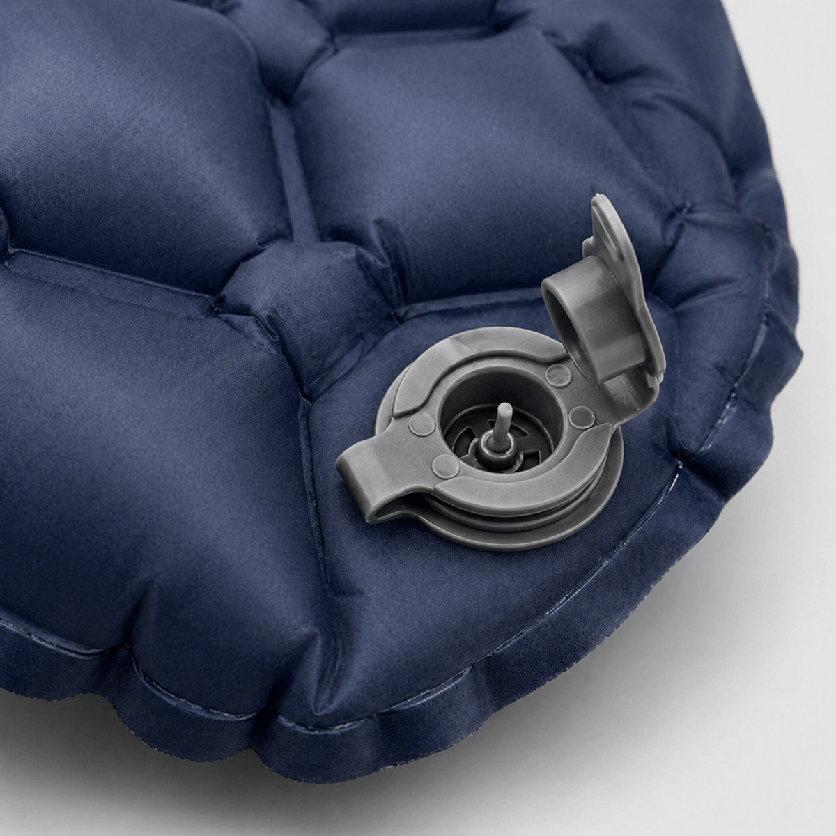 Matelas gonflable ultraléger avec oreiller et pompe intégrée